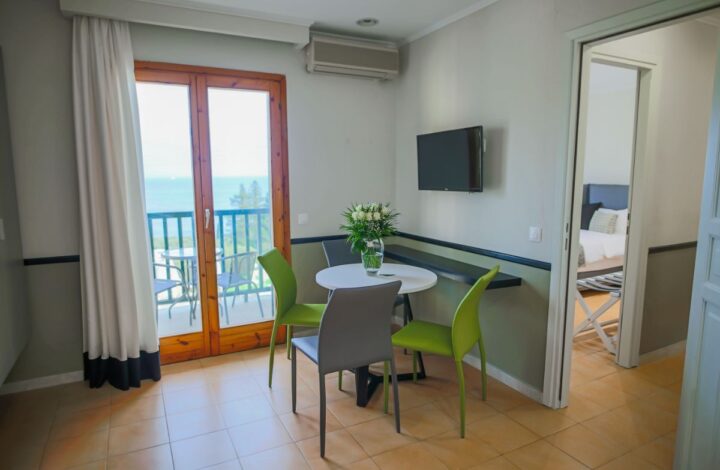 Superior One Bedroom with sea view